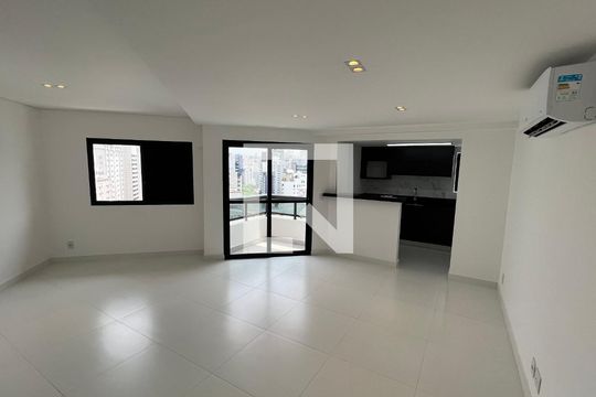 Sala  de apartamento para alugar com 2 quartos, 110m² em Pinheiros, São Paulo