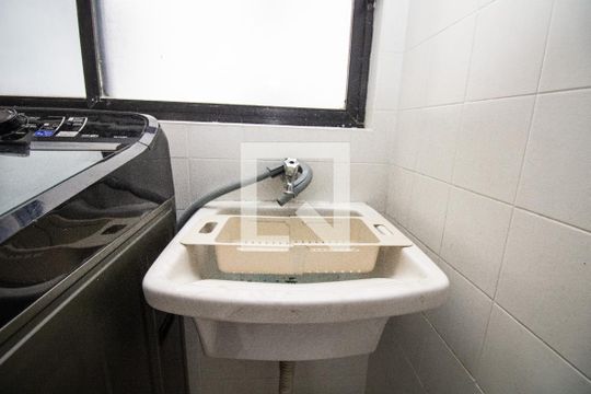 Área de serviço- Tanque  de apartamento à venda com 3 quartos, 118m² em Itaim Bibi, São Paulo