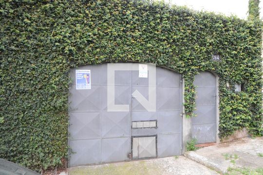 Fachada de casa à venda com 2 quartos, 247m² em Novo Osasco, Osasco