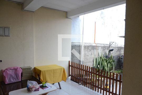 Área Externa de casa à venda com 2 quartos, 247m² em Novo Osasco, Osasco