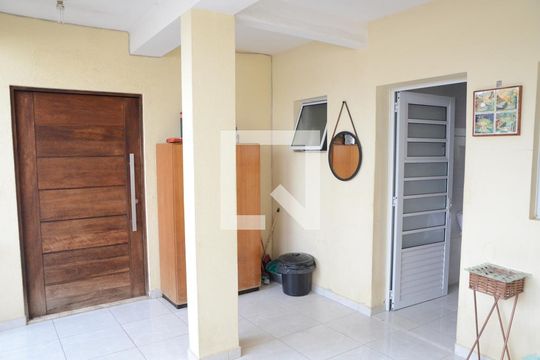 Área Externa de casa à venda com 2 quartos, 247m² em Novo Osasco, Osasco