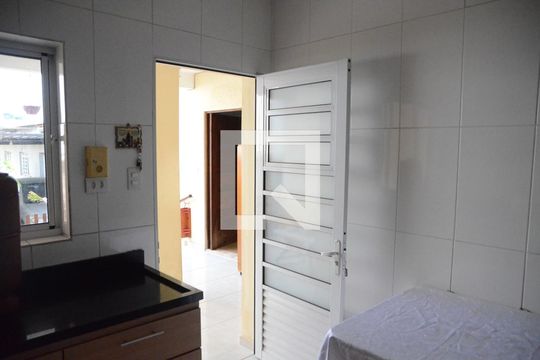 Cozinha de casa à venda com 2 quartos, 247m² em Novo Osasco, Osasco