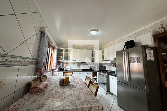 Cozinha de casa à venda com 4 quartos, 240m² em São Miguel, São Leopoldo