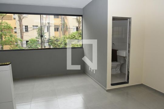 Sala/Cozinha de casa para alugar com 2 quartos, 80m² em Jardim Europa, São Paulo