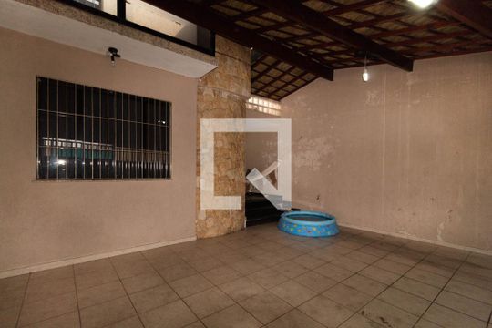 Garagem de casa para alugar com 3 quartos, 300m² em Vila Matilde, São Paulo