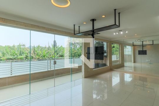 Casa de Condomínio à venda com 3 quartos, 250m² em Brooklin, São Paulo