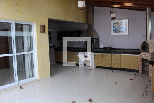 Quintal de casa de condomínio para alugar com 4 quartos, 180m² em Jardim Passargada I, Cotia