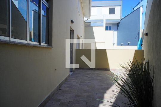 Pátio de casa à venda com 2 quartos, 158m² em Protásio Alves, Porto Alegre
