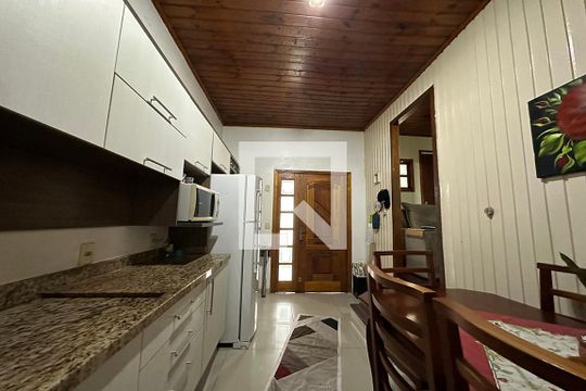 Cozinha de casa à venda com 3 quartos, 90m² em Vicentina, São Leopoldo