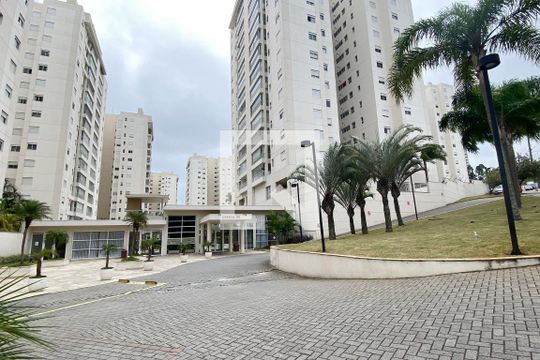 Fachada de apartamento para alugar com 3 quartos, 132m² em Alphaville, Santana de Parnaíba