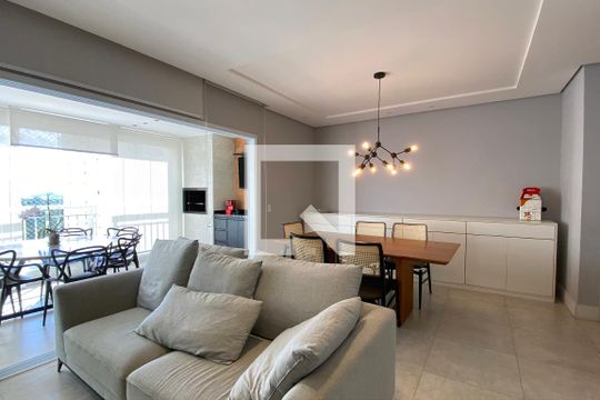 Sala de apartamento para alugar com 3 quartos, 132m² em Alphaville, Santana de Parnaíba