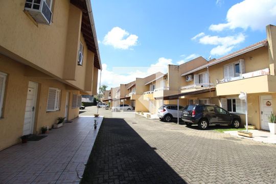 Área comum de casa de condomínio à venda com 1 quarto, 80m² em Niterói, Canoas