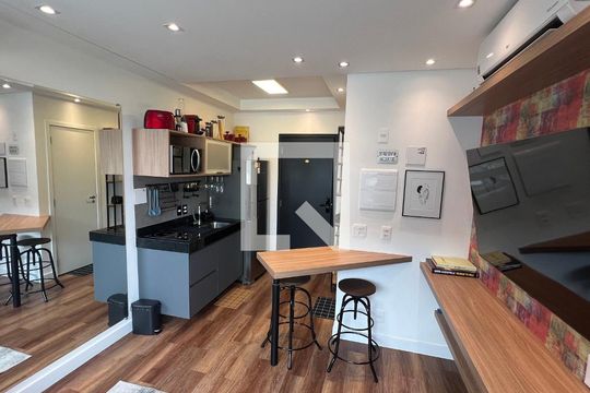 Sala  de kitnet/studio à venda com 1 quarto, 18m² em Pinheiros, São Paulo
