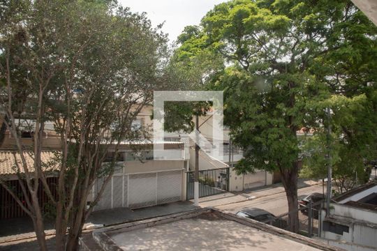 Casa à venda com 3 quartos, 200m² em Mirandópolis, São Paulo