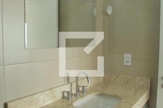 Banheiro de apartamento para alugar com 1 quarto, 51m² em Centro, Osasco