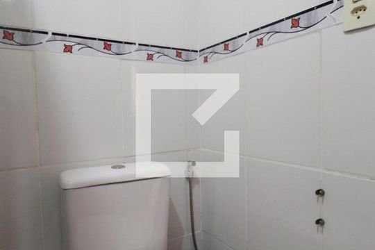 Banheiro de casa para alugar com 2 quartos, 70m² em Nova Cidade, São Gonçalo