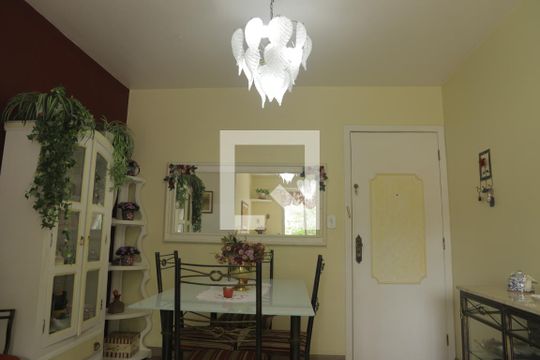 Sala de apartamento para alugar com 2 quartos, 56m² em Vila Clementino, São Paulo