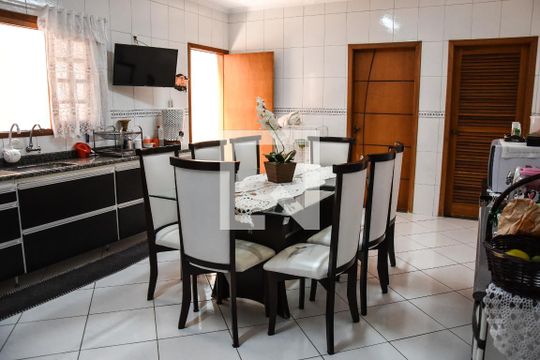 Cozinha de casa à venda com 3 quartos, 230m² em Vila Ipojuca, São Paulo