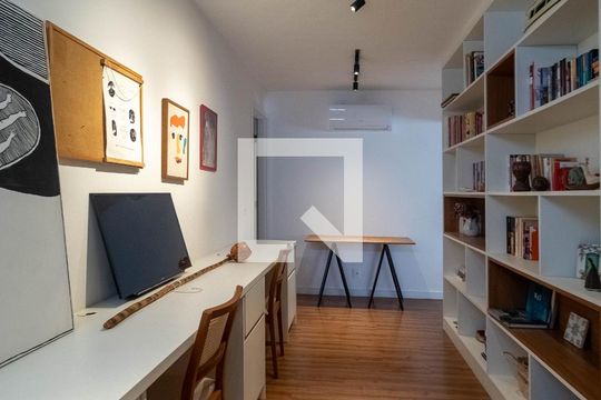 Escritorio  de apartamento para alugar com 2 quartos, 124m² em Cerqueira César, São Paulo