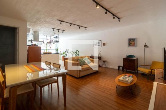 Sala de apartamento para alugar com 2 quartos, 124m² em Cerqueira César, São Paulo
