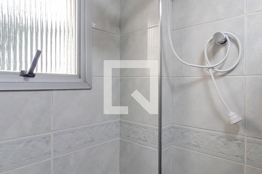 Banheiro de apartamento para alugar com 2 quartos, 54m² em Vila Vermelha, São Paulo