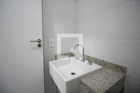 Banheiro de kitnet/studio à venda com 1 quarto, 26m² em Vila Mariana, São Paulo