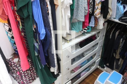 Closet de apartamento à venda com 2 quartos, 140m² em Santa Paula, São Caetano do Sul