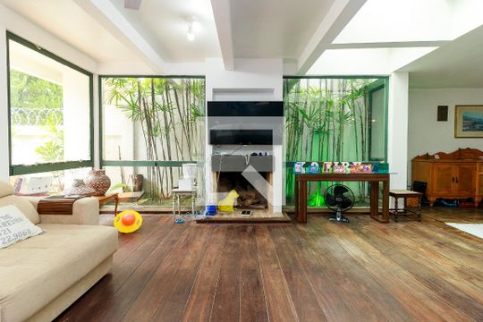 Sala de casa para alugar com 3 quartos, 450m² em Jardim Santo Amaro, São Paulo