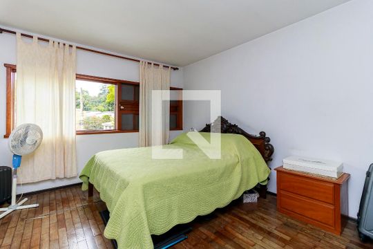 Suíte de casa para alugar com 3 quartos, 450m² em Jardim Santo Amaro, São Paulo