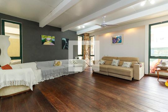 Sala de casa para alugar com 3 quartos, 450m² em Jardim Santo Amaro, São Paulo