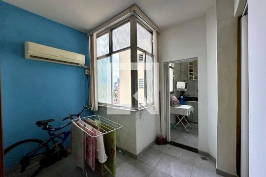 Sala de apartamento para alugar com 2 quartos, 67m² em Cidade Nova, Rio de Janeiro