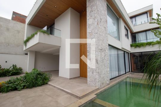 Quintal de casa de condomínio à venda com 5 quartos, 460m² em Recreio dos Bandeirantes, Rio de Janeiro
