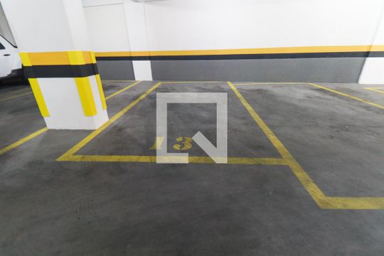 Garagem de apartamento para alugar com 1 quarto, 35m² em Portão, Curitiba