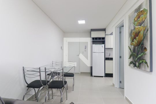 Sala de apartamento para alugar com 1 quarto, 35m² em Portão, Curitiba