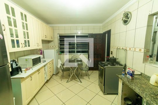 Cozinha de casa à venda com 4 quartos, 210m² em Jardim Santa Maria, São Paulo