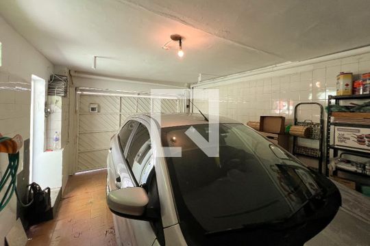 Garagem  de casa à venda com 2 quartos, 160m² em Planalto Paulista, São Paulo