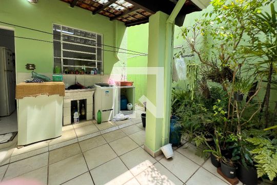 Pátio/Área de Serviço  de casa à venda com 2 quartos, 160m² em Planalto Paulista, São Paulo
