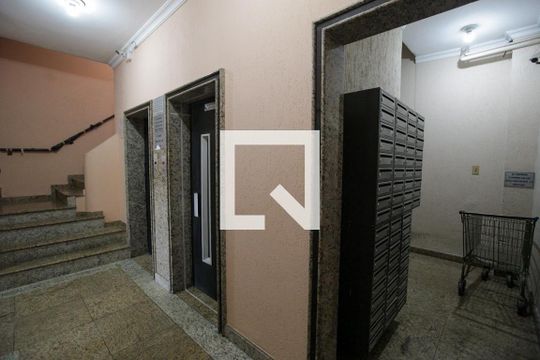 Entrada de apartamento para alugar com 1 quarto, 56m² em Centro Histórico de São Paulo, São Paulo