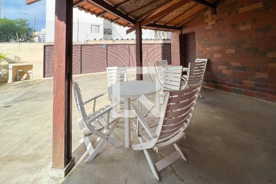 Área externa de apartamento à venda com 2 quartos, 135m² em Vila Nova Conceição, São Paulo