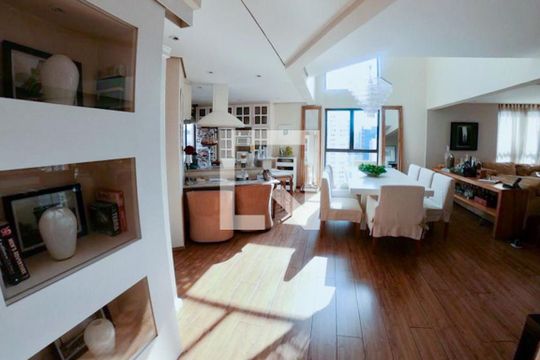 Sala de apartamento à venda com 2 quartos, 135m² em Vila Nova Conceição, São Paulo