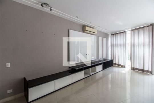 Casa de Condomínio à venda com 4 quartos, 400m² em Alphaville, Santana de Parnaíba