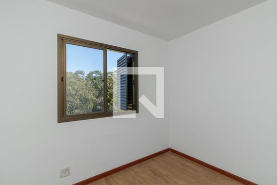 Quarto de apartamento para alugar com 2 quartos, 58m² em Petrópolis, Porto Alegre