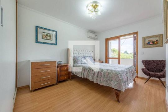 Quarto  de casa à venda com 3 quartos, 390m² em Jardim Itu Sabará, Porto Alegre