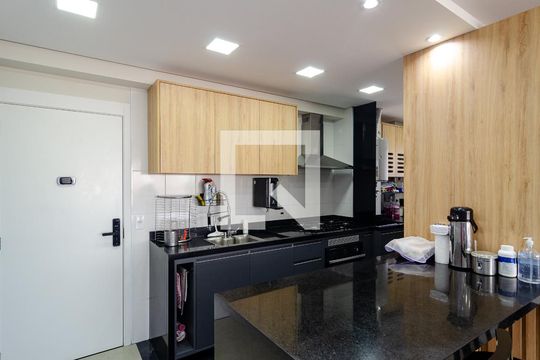 Cozinha de apartamento para alugar com 2 quartos, 81m² em Vila Parque Jabaquara, São Paulo
