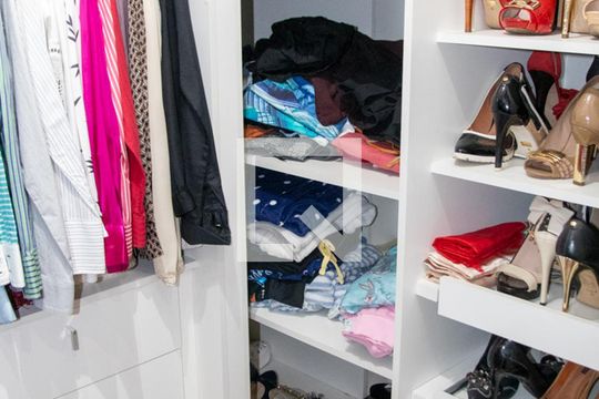 Closet de apartamento à venda com 1 quarto, 50m² em Vila Gustavo, São Paulo