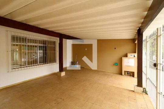 Garagem de casa à venda com 3 quartos, 200m² em Vila Camilopolis, Santo André