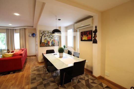 Sala de casa de condomínio à venda com 3 quartos, 160m² em Freguesia (jacarepaguá), Rio de Janeiro