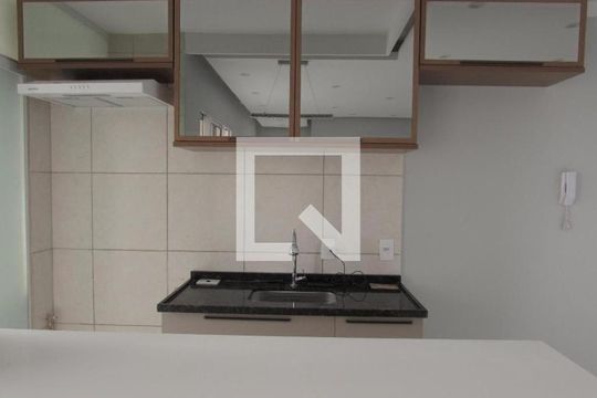 Cozinha de apartamento para alugar com 2 quartos, 46m² em Jardim Ampliação, São Paulo