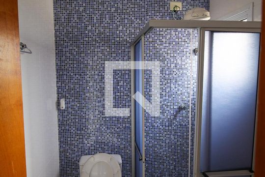 Banheiro / Suíte 2 de casa de condomínio para alugar com 2 quartos, 80m² em Itaquera, São Paulo