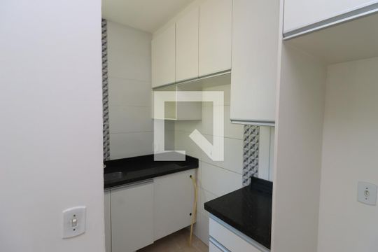 Cozinha e Área de Serviço de apartamento para alugar com 2 quartos, 60m² em Vila Carrão, São Paulo
